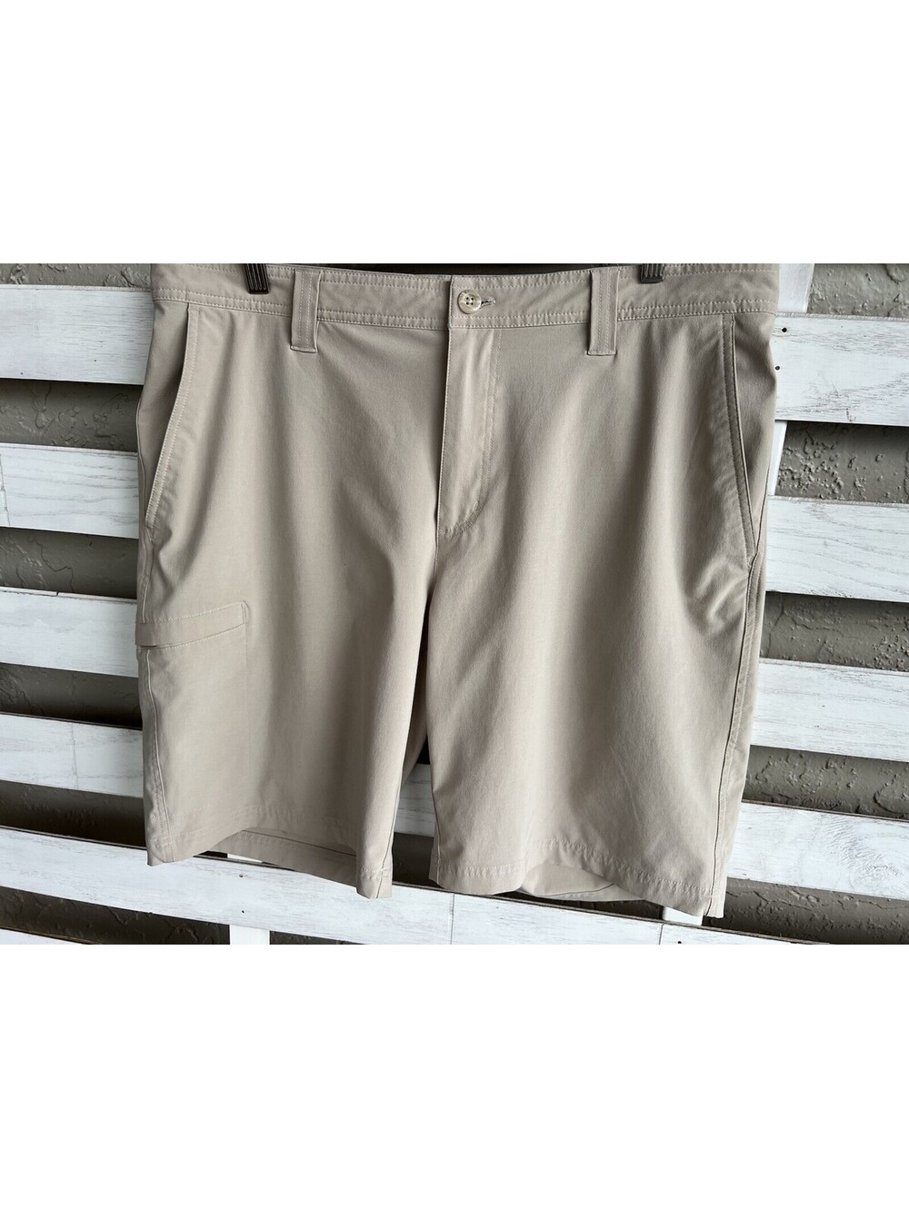 Columbia Men Short 38x10 Beige PFG Offshore Shorts Omni-Shade Hiking Fishing.